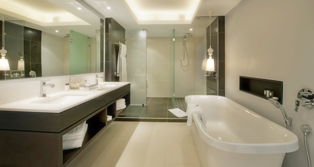 Дизайн ванной комнаты большой площади