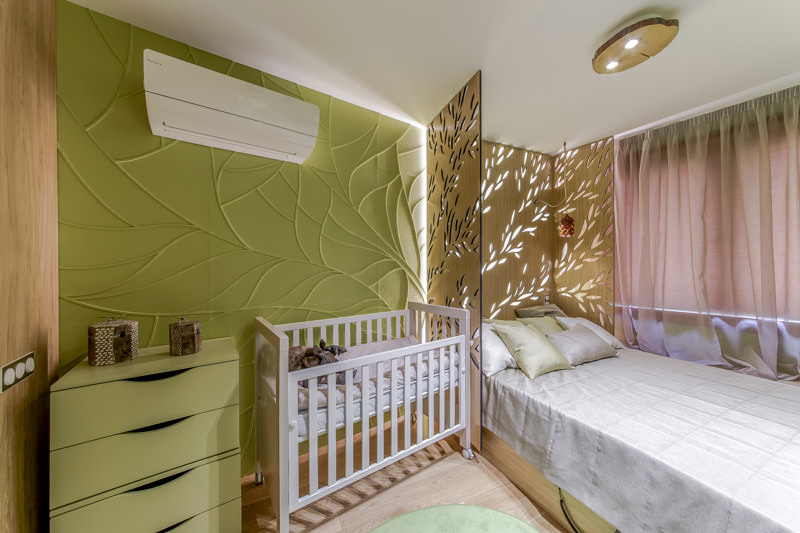 Дизайн детской комнаты с детской кроваткой