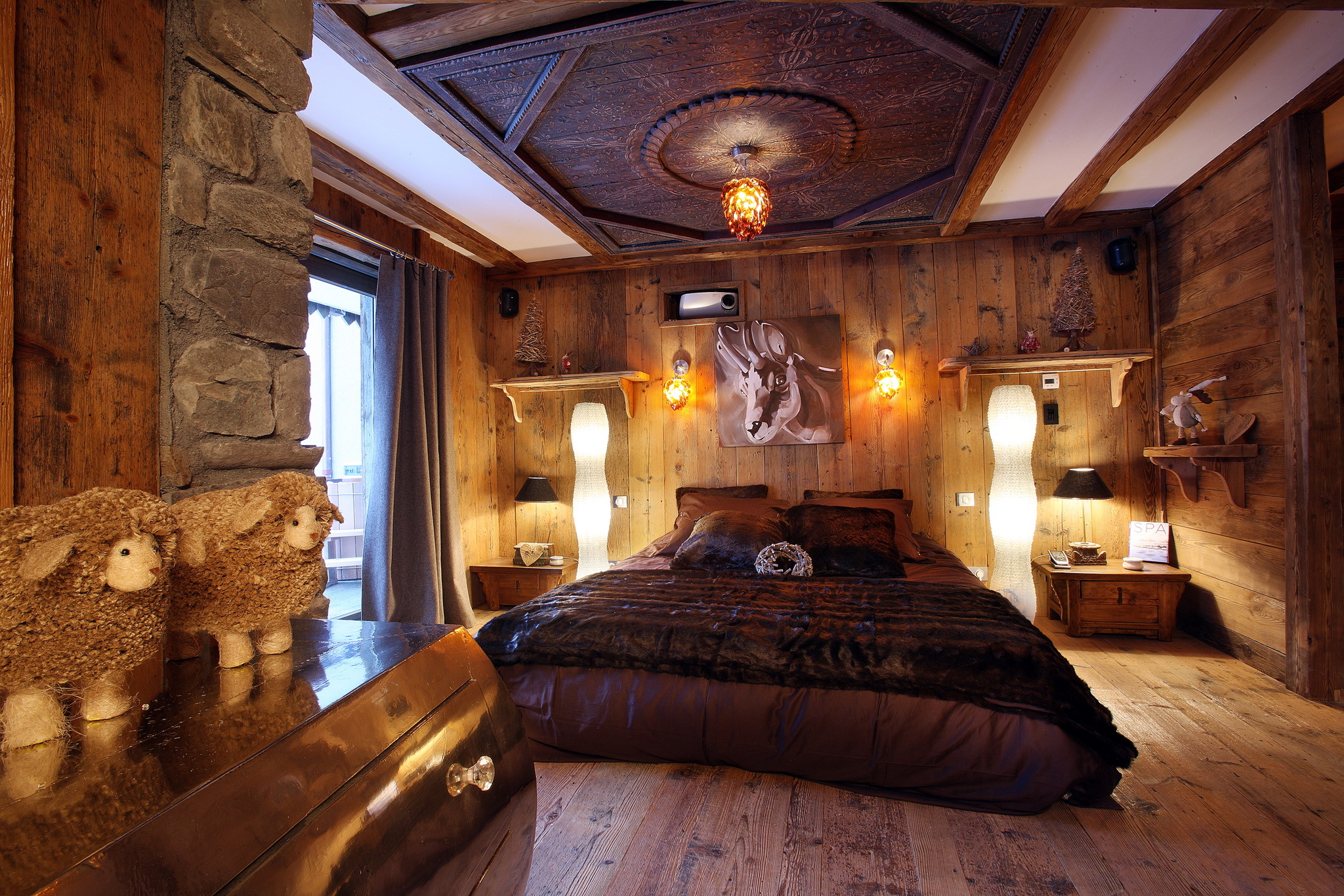 Альпийское Шале интерьер спальня