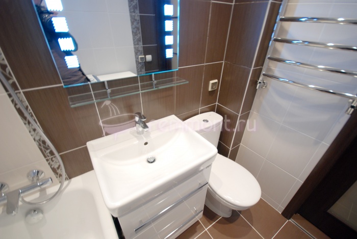 Образец ремонта ванной комнаты и туалета в хрущевке фото