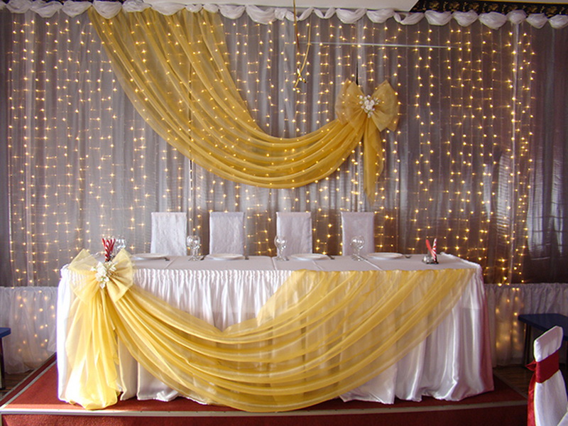 Виды свадебных композиций для украшения стола