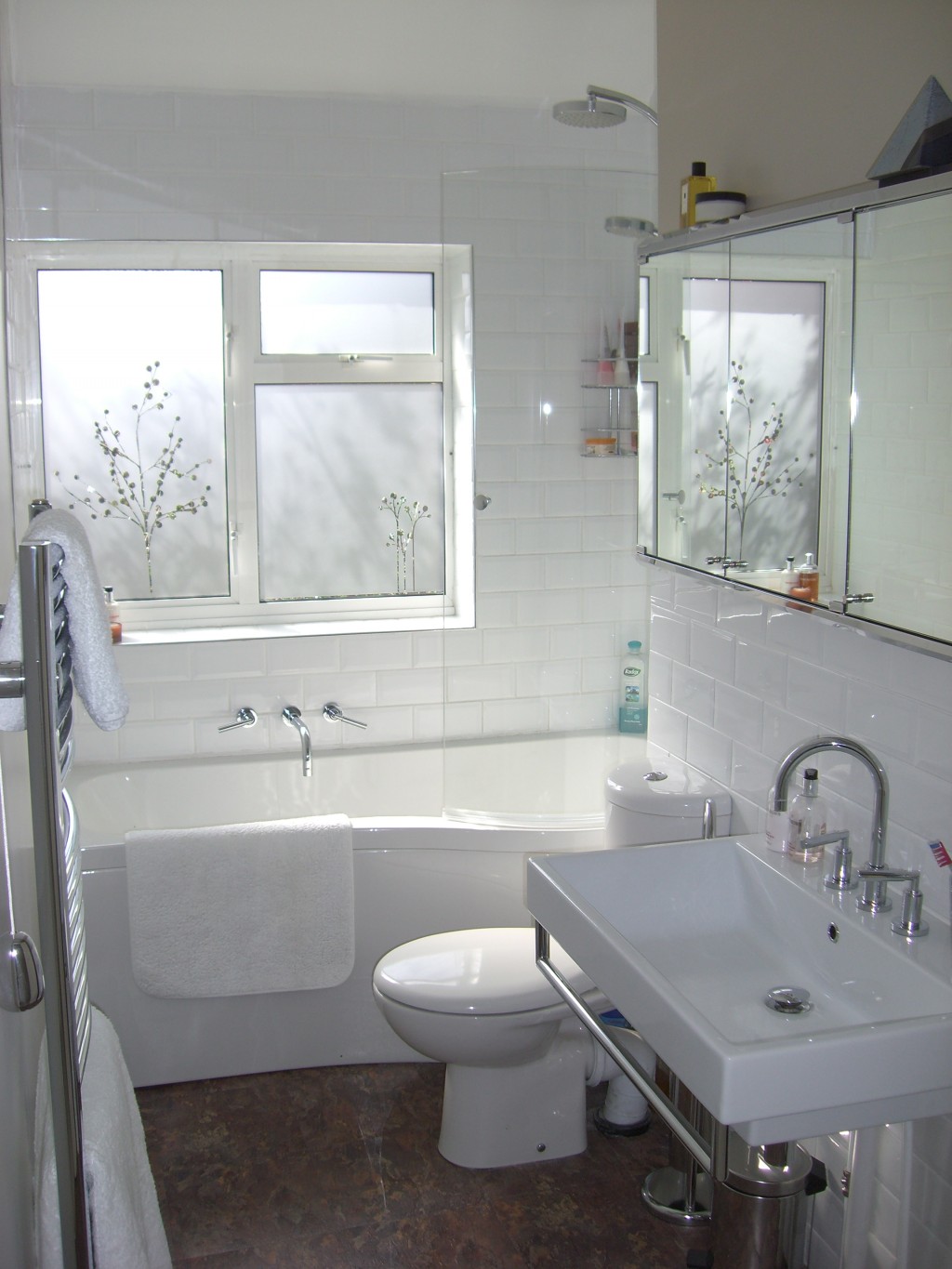 Маленькое окно в ванной комнате дизайн