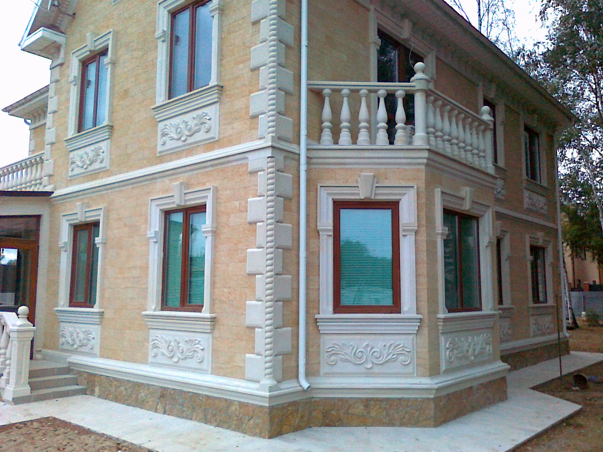 Дизайн оформления фасада дома