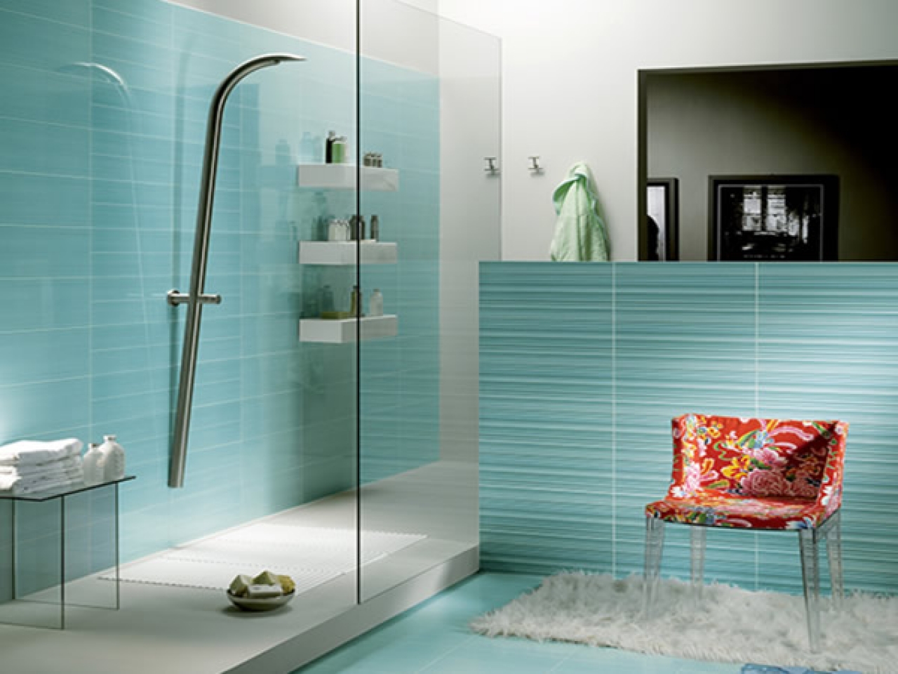 Дизайн ванной с краской и плиткой