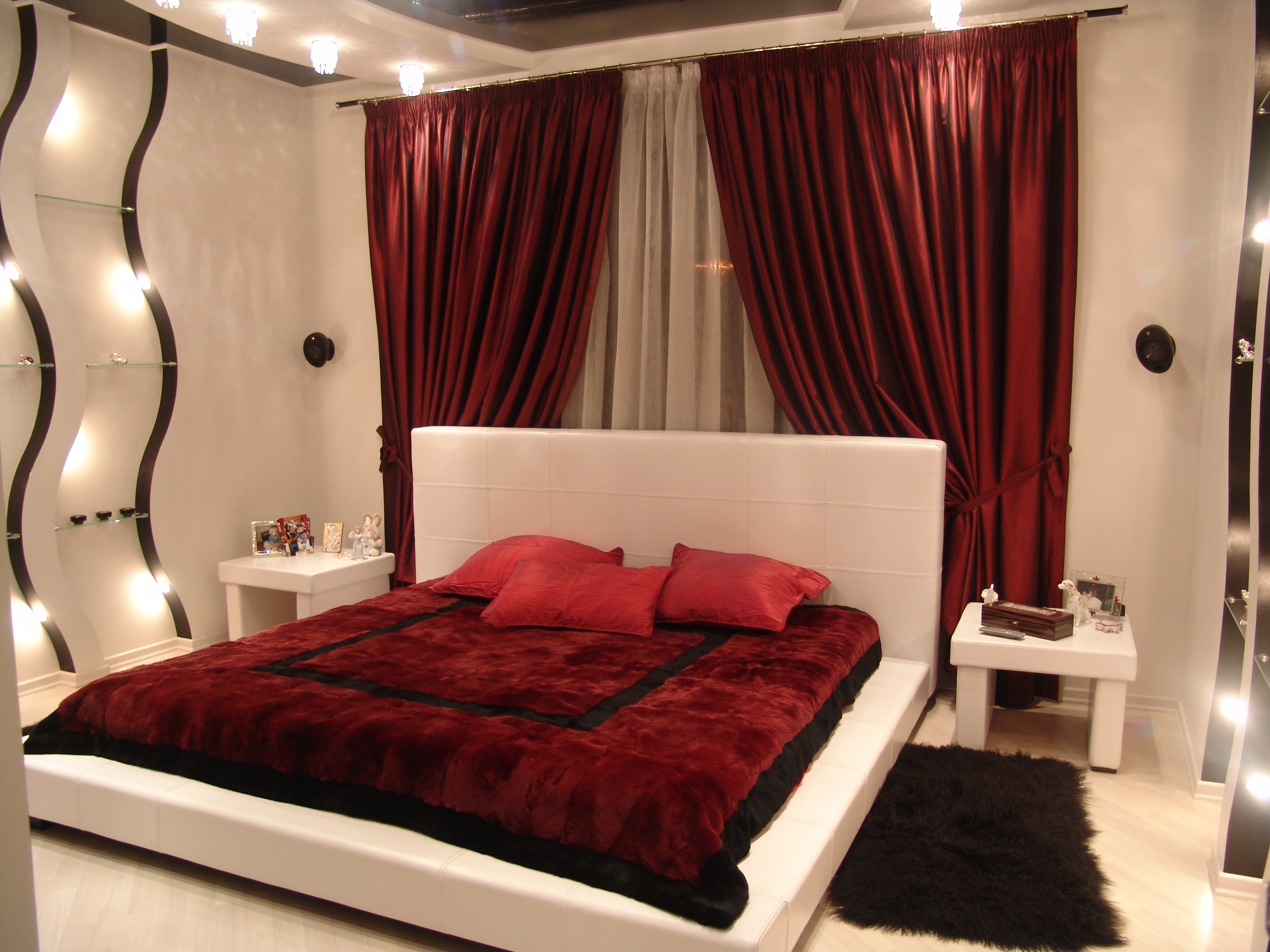 Спальня в бежево-красных тонах » Картинки и фотографии дизайна квартир .