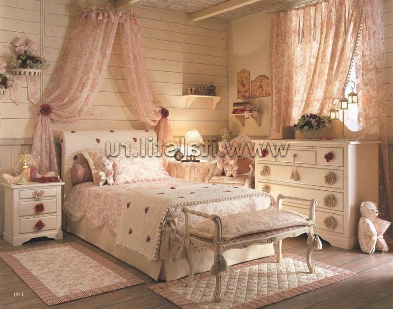 Кровать в прованском стиле