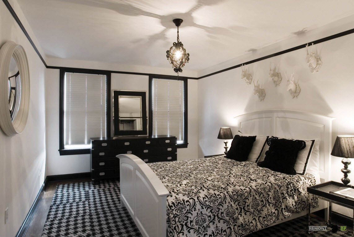 Светлая спальня с белой мебелью в современном стиле