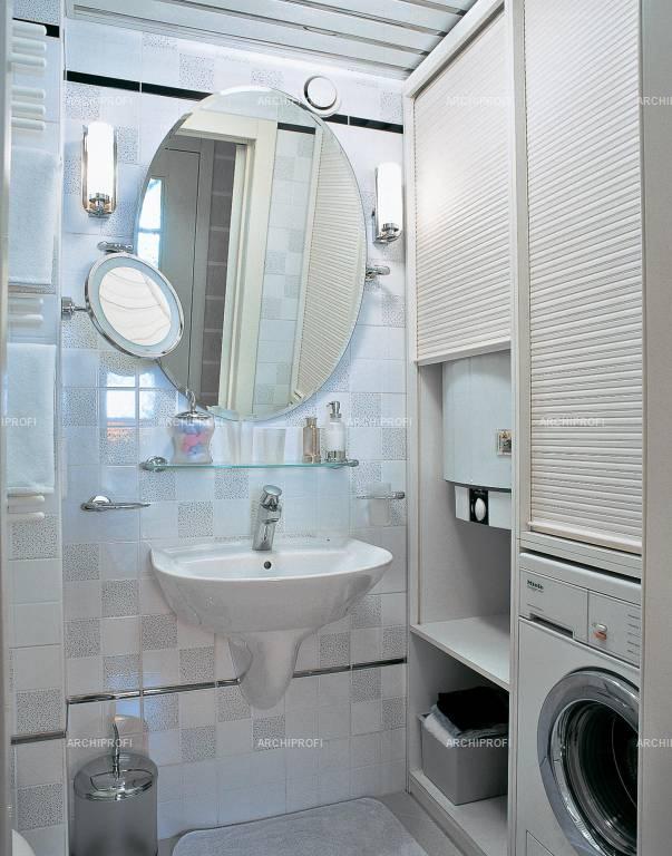 Дизайн ванной с ванной раковиной и стиральной машиной